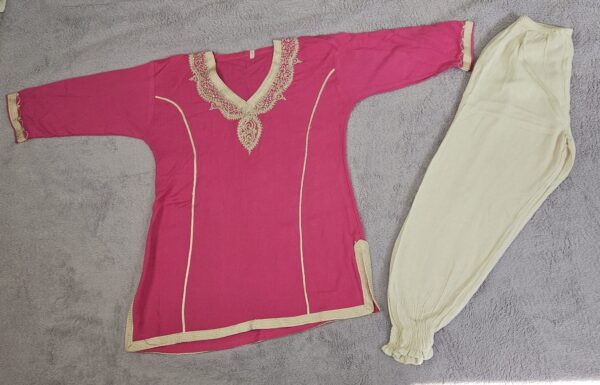 Girls Jabador with Embroidery - Two-piece tunic and pants - Color Pink White
