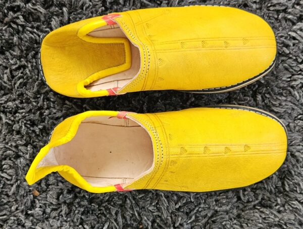 Traditional Leather Moroccan Slippers for Men - Image 2