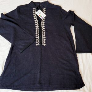 Tunique Noire Moderne et Traditionelle du maroc. Moroccan Modern Traditional Black Tunic