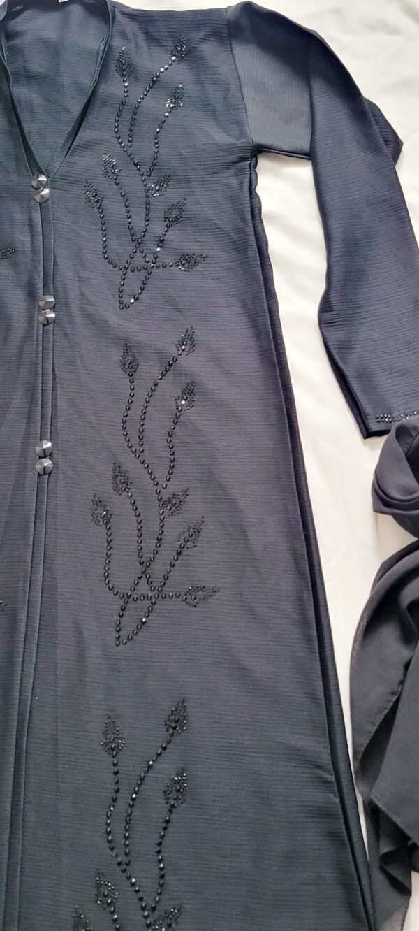 Minimalist Teen Girls Black Abaya- Used Like New - Image 2